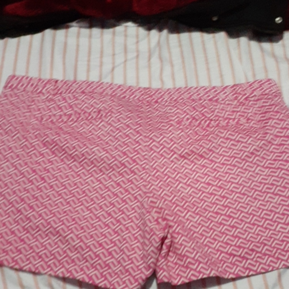 Shorts - Picture 4 of 4